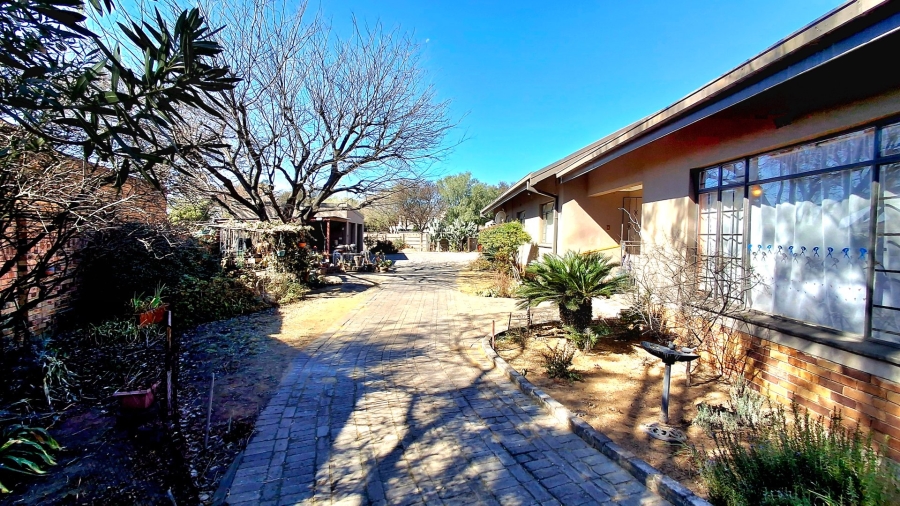 4 Bedroom Property for Sale in Roodia Free State